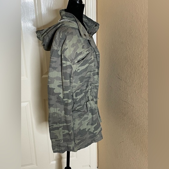 Universal Thread Womens XL Green Camo Camouflage Utility Field Jacket Coat‌‌‌‌‌ - Picture 4 of 13